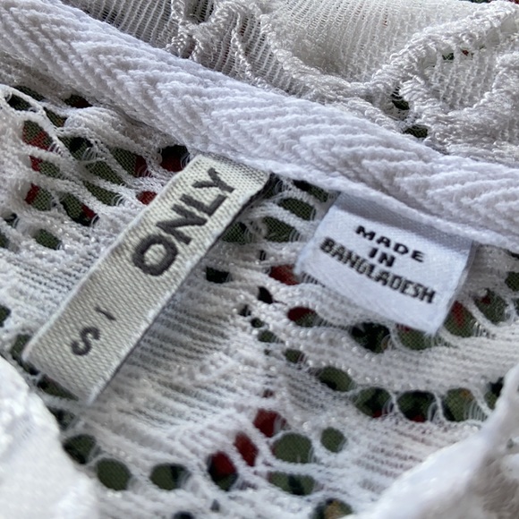 🌸 Only Crop T-Shirt - Picture 3 of 6